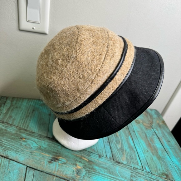 Brims & Things Woolen Bound Edge Cloche - Picture 4 of 10